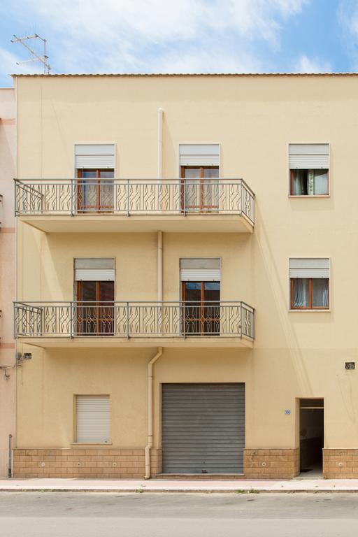 Hotel Licata Posti Letto Trapani Esterno foto